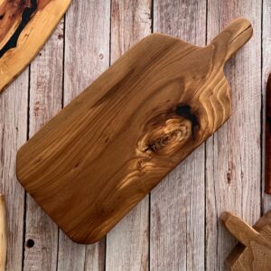 tabla de madera artesana para presentación de alimentos en álamo negro